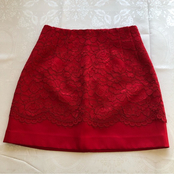 H & M Red Laced Floral A-Line Mini Skirt Women’s Size 8 Fully- Zippered Back - Picture 11 of 16